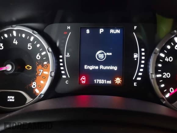 2018 Jeep Renegade Latitude with VIN ZACCJABBXJPH21386, listed as a IAAI auction lot 43027227 with 17,531 mi miles and . Bid and sale history available at DreamBid. Image 16.