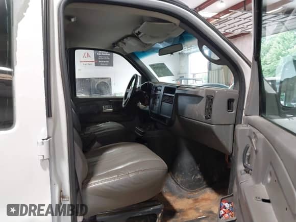 2007 Chevrolet Express Cargo с VIN 1GCGG25V571244967, выставлен на аукционе IAAI как лот 42962929 с пробегом 256 553 миль миль и . История ставок и продаж доступна на DreamBid. Изображение 5.