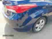 2013 Hyundai Elantra GLS z VIN KMHDH4AE3DU873926, wystawiony jako IAAI lot #43389448 z przebiegiem 116 156 mil mil oraz . Historia ofert i sprzedaży dostępna na DreamBid. Obrazek 13.