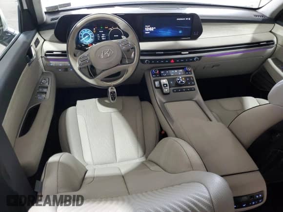 2025 Hyundai Palisade Calligraphy с VIN KM8R7DGE8SU853877, выставлен на аукционе Copart как лот 64552515 с пробегом 7 632 миль миль и Списание • Salvage title. История ставок и продаж доступна на DreamBid. Изображение 8.