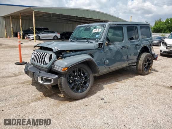 2025 Jeep Wrangler Sahara with VIN 1C4RJXP69SW600491, listed as a Copart auction lot 70372675 with 8,516 mi miles and Clean title. Bid and sale history available at DreamBid. Image 1.
