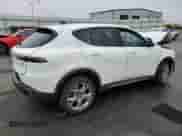 2024 Dodge Hornet R/T z VIN ZACPDFCW1R3A34274, wystawiony jako Copart lot #47797675 z przebiegiem Nie podano mil oraz Szkoda całkowita • Salvage title. Historia ofert i sprzedaży dostępna na DreamBid. Obrazek 3.