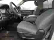 2018 Ram 1500 Tradesman z VIN 3C6JR6DT1JG234203, wystawiony jako Copart lot #43992345 z przebiegiem 98 180 mil mil oraz Szkoda całkowita • Salvage title. Historia ofert i sprzedaży dostępna na DreamBid. Obrazek 7.