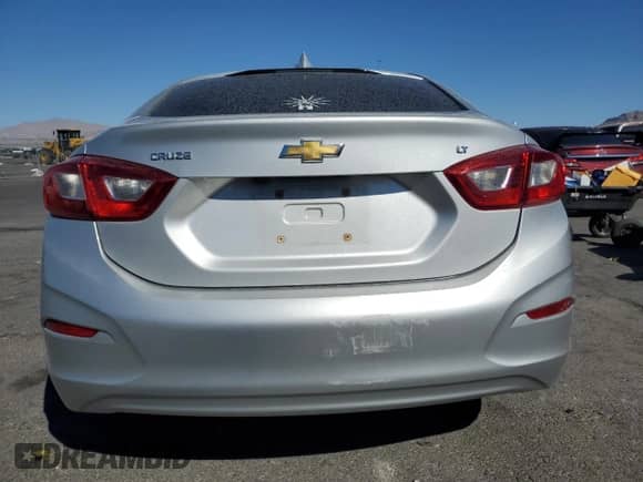2019 Chevrolet Cruze LT с VIN 1G1BE5SM4K7145763, выставлен на аукционе Copart как лот 80921555 с пробегом 94 850 миль миль и Списание • Salvage title. История ставок и продаж доступна на DreamBid. Изображение 6.
