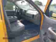 2008 Chevrolet Silverado 2500HD z VIN 1GBHK23658F224144, wystawiony jako IAAI lot #42512936 z przebiegiem 234 333 mil mil oraz . Historia ofert i sprzedaży dostępna na DreamBid. Obrazek 5.