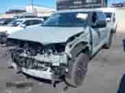 2024 Toyota Tundra Limited z VIN 5TFWA5DB9RX161273, wystawiony jako IAAI lot #41676655 z przebiegiem 10 371 mil mil oraz . Historia ofert i sprzedaży dostępna na DreamBid. Obrazek 2.