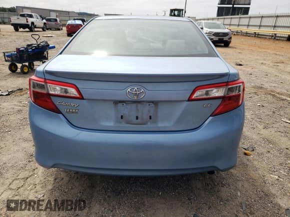 2012 Toyota Camry SE with VIN 4T1BF1FK0CU522254, listed as a Copart auction lot 69198165 with 261,875 mi miles and Clean title. Bid and sale history available at DreamBid. Image 6.