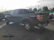 2010 Ford F-150 XL z VIN 1FTEX1E89AFA98028, wystawiony jako Copart lot #89929915 z przebiegiem 244 127 mil mil oraz Czysty tytuł • Clean title. Historia ofert i sprzedaży dostępna na DreamBid. Obrazek 2.