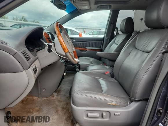 2009 Toyota Sienna XLE with VIN 5TDBK22C59S025170, listed as a Copart auction lot 70944055 with 267,429 mi miles and Non repairable. Bid and sale history available at DreamBid. Image 7.