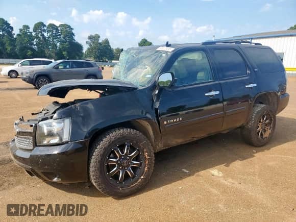 2008 Chevrolet Tahoe 3LT z VIN 1GNFC13038R126256, wystawiony jako Copart lot #68922415 z przebiegiem 184 525 mil mil oraz Szkoda całkowita • Salvage title. Historia ofert i sprzedaży dostępna na DreamBid. Obrazek 1.