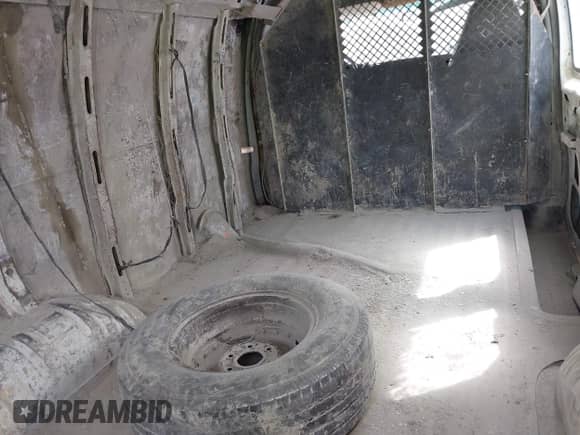 2006 Chevrolet Express Cargo с VIN 1GCFG15X961274673, выставлен на аукционе IAAI как лот 42901897 с пробегом 178 676 миль миль и . История ставок и продаж доступна на DreamBid. Изображение 8.