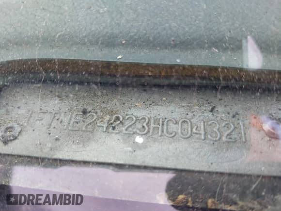 2003 Ford Econoline Cargo z VIN 1FTNE24223HC04321, wystawiony jako IAAI lot #42015261 z przebiegiem 183 098 mil mil oraz . Historia ofert i sprzedaży dostępna na DreamBid. Obrazek 12.