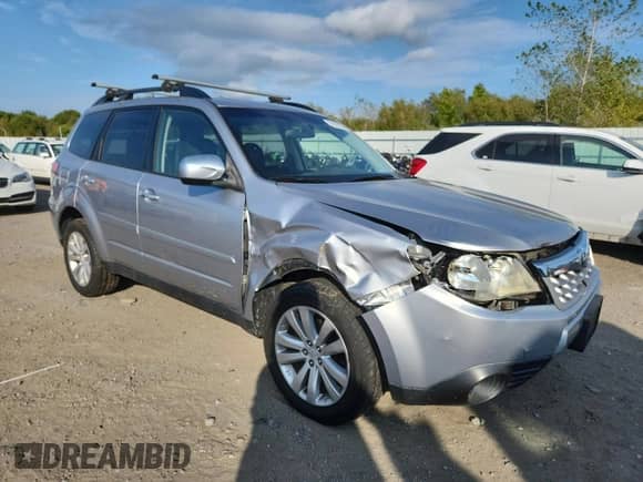 2012 Subaru Forester X Limited z VIN JF2SHAEC0CH441581, wystawiony jako Copart lot #70929605 z przebiegiem 155 869 mil mil oraz Czysty tytuł • Clean title. Historia ofert i sprzedaży dostępna na DreamBid. Obrazek 4.