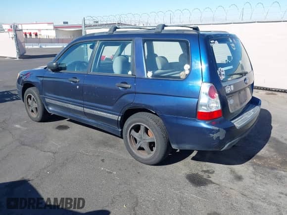 2006 Subaru Forester X with VIN JF1SG63656H706114, listed as a IAAI auction lot 42899933 with 204,597 mi miles and . Bid and sale history available at DreamBid. Image 3.