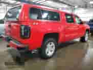 2018 Chevrolet Silverado 1500 LT z VIN 3GCUKREH6JG424133, wystawiony jako Copart lot #48799605 z przebiegiem 80 550 mil mil oraz Szkoda całkowita • Salvage title. Historia ofert i sprzedaży dostępna na DreamBid. Obrazek 3.