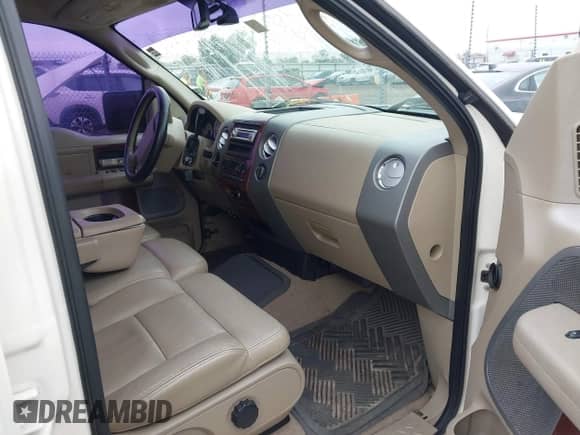 2007 Ford F-150 XLT с VIN 1FTPW12597FA48793, выставлен на аукционе IAAI как лот 43540553 с пробегом 146 138 миль миль и . История ставок и продаж доступна на DreamBid. Изображение 5.