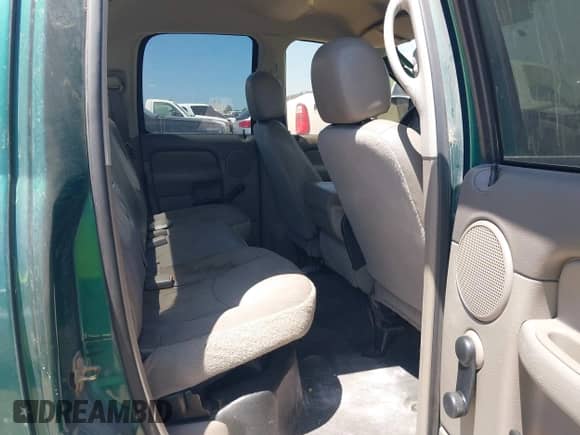 2003 Dodge 1500 ST с VIN 1D7HA18K93J583829, выставлен на аукционе IAAI как лот 43097141 с пробегом Не указан миль и . История ставок и продаж доступна на DreamBid. Изображение 8.