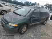 1997 Dodge Caravan SE z VIN 2B4GP44R4VR202585, wystawiony jako Copart lot #68703985 z przebiegiem 188 500 mil mil oraz Szkoda całkowita • Salvage title. Historia ofert i sprzedaży dostępna na DreamBid. Obrazek 1.