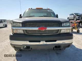 2004 Chevrolet Silverado 3500 DRW LT z VIN 1GCJK33274F219540, wystawiony jako Copart lot #49904855 z przebiegiem 85 967 mil mil oraz Czysty tytuł • Clean title. Historia ofert i sprzedaży dostępna na DreamBid. Obrazek 5.