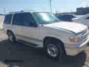 1998 Ford Explorer XLT с VIN 1FMZU35P7WZA90878, выставлен на аукционе IAAI как лот 43259773 с пробегом 102 325 миль миль и . История ставок и продаж доступна на DreamBid. Изображение 1.