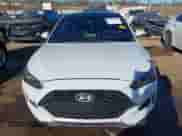 2019 Hyundai Veloster Turbo с VIN KMHTH6AB9KU012292, выставлен на аукционе IAAI как лот 41689034 с пробегом 81 278 миль миль и . История ставок и продаж доступна на DreamBid. Изображение 13.