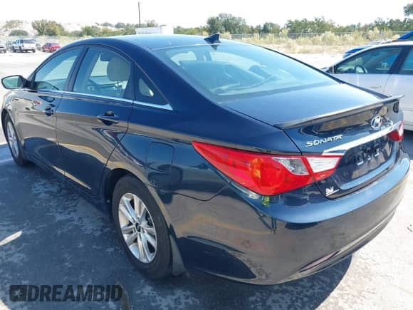 2013 Hyundai Sonata GLS z VIN 5NPEB4AC9DH558566, wystawiony jako IAAI lot #43439450 z przebiegiem 217 722 mil mil oraz . Historia ofert i sprzedaży dostępna na DreamBid. Obrazek 3.