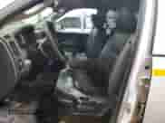 2019 Ram 1500 Tradesman z VIN 1C6RR7ST4KS720834, wystawiony jako Copart lot #62120845 z przebiegiem 115 714 mil mil oraz Czysty tytuł • Clean title. Historia ofert i sprzedaży dostępna na DreamBid. Obrazek 7.