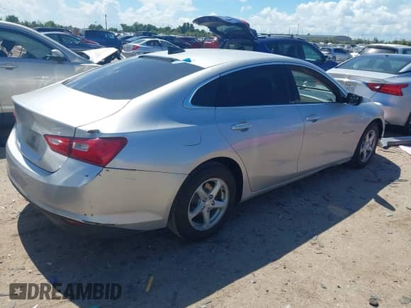 2017 Chevrolet Malibu LS с VIN 1G1ZB5ST2HF251383, выставлен на аукционе IAAI как лот 43287894 с пробегом 128 756 миль миль и . История ставок и продаж доступна на DreamBid. Изображение 4.