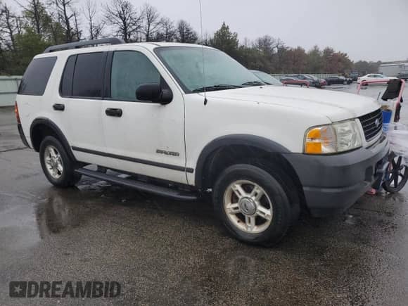 2005 Ford Explorer XLS with VIN 1FMZU72E25UA45031, listed as a Copart auction lot 86187105 with 176,960 mi miles and Clean title. Bid and sale history available at DreamBid. Image 4.