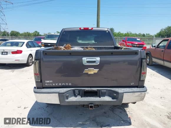 2011 Chevrolet Silverado 1500 LT с VIN 3GCPCSEA9BG202000, выставлен на аукционе IAAI как лот 43096956 с пробегом 146 792 миль миль и . История ставок и продаж доступна на DreamBid. Изображение 17.