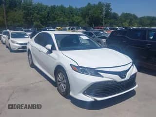 2022 Toyota Camry Hybrid LE with VIN 4T1C31AK8NU579485, listed as a IAAI auction lot 42881151 with 30,938 mi miles and . Bid and sale history available at DreamBid. Image 1.