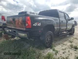 2004 Chevrolet Silverado 2500 LS с VIN 1GCGK23U44F177978, выставлен на аукционе Copart как лот 78828414 с пробегом Не указан миль и На запчасти • Non repairable. История ставок и продаж доступна на DreamBid. Изображение 3.