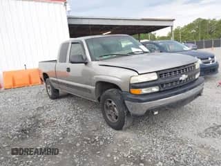 1999 Chevrolet Silverado 1500 LS with VIN 1GCEK19T2XE143807, listed as a IAAI auction lot 42610562 with 416,453 mi miles and . Bid and sale history available at DreamBid. Image 1.
