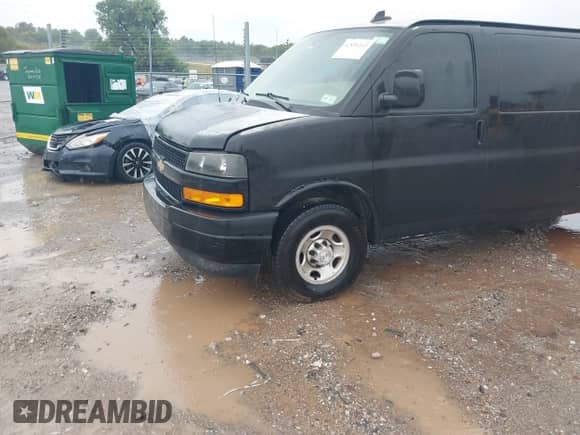 2019 Chevrolet Express Cargo с VIN 1GCWGBFPXK1228249, выставлен на аукционе IAAI как лот 42830263 с пробегом 304 812 миль миль и . История ставок и продаж доступна на DreamBid. Изображение 6.