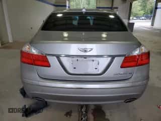 2009 Hyundai Genesis z VIN KMHGC46F69U055403, wystawiony jako Copart lot #72923634 z przebiegiem 177 195 mil mil oraz Czysty tytuł • Clean title. Historia ofert i sprzedaży dostępna na DreamBid. Obrazek 6.