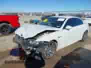 2011 BMW M3 с VIN WBSDX9C55BE584662, выставлен на аукционе IAAI как лот 41699373 с пробегом 57 744 миль миль и . История ставок и продаж доступна на DreamBid. Изображение 18.