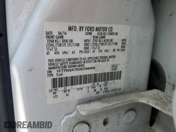 2016 Ford F-250 XL z VIN 1FT7W2AT6GED44494, wystawiony jako Copart lot #64178165 z przebiegiem 175 421 mil mil oraz Czysty tytuł • Clean title. Historia ofert i sprzedaży dostępna na DreamBid. Obrazek 12.