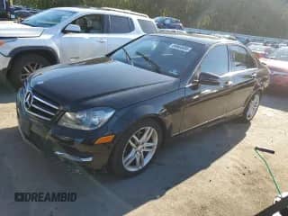 2014 Mercedes-Benz C 250 Sport с VIN WDDGF4HBXEA963957, выставлен на аукционе Copart как лот 84964605 с пробегом 192 182 миль миль и Списание • Salvage title. История ставок и продаж доступна на DreamBid. Изображение 1.