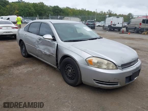 2007 Chevrolet Impala Police Unmarked Police z VIN 2G1WS58R379418632, wystawiony jako IAAI lot #43191274 z przebiegiem 196 506 mil mil oraz . Historia ofert i sprzedaży dostępna na DreamBid. Obrazek 1.