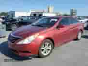 2013 Hyundai Sonata GLS z VIN 5NPEB4AC2DH755465, wystawiony jako Copart lot #59641924 z przebiegiem 251 638 mil mil oraz Szkoda całkowita • Salvage title. Historia ofert i sprzedaży dostępna na DreamBid. Obrazek 1.