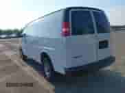 2018 Chevrolet Express Cargo с VIN 1GCWGAFP3J1261246, выставлен на аукционе IAAI как лот 43098642 с пробегом 138 431 миль миль и . История ставок и продаж доступна на DreamBid. Изображение 3.