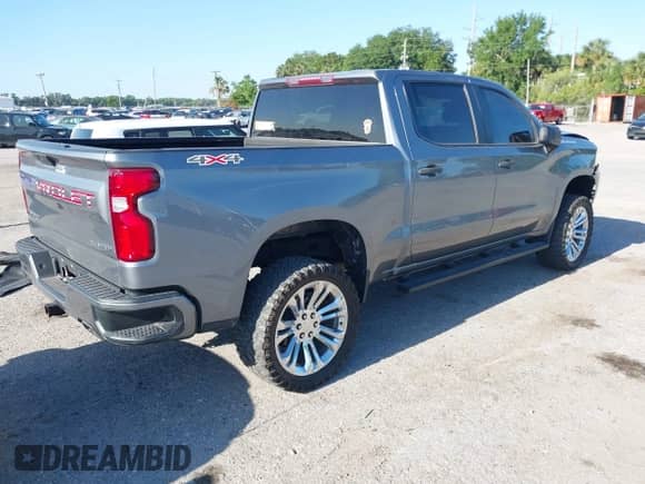 2020 Chevrolet Silverado 1500 Custom с VIN 1GCUYBEF1LZ201263, выставлен на аукционе IAAI как лот 42021668 с пробегом 80 408 миль миль и . История ставок и продаж доступна на DreamBid. Изображение 4.
