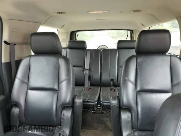 2011 Chevrolet Suburban LTZ с VIN 1GNSKKE39BR225637, выставлен на аукционе Copart как лот 65361095 с пробегом 149 598 миль миль и Чистый • Clean title. История ставок и продаж доступна на DreamBid. Изображение 10.