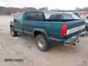 1998 Chevrolet Silverado 2500 с VIN 1GCGK24R3WZ196095, выставлен на аукционе IAAI как лот 41001650 с пробегом 298 347 миль миль и . История ставок и продаж доступна на DreamBid. Изображение 3.
