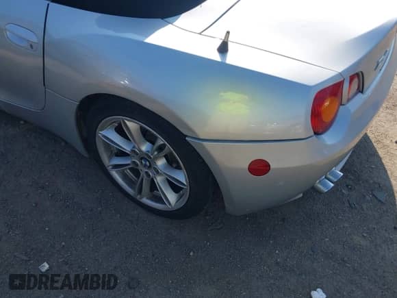 2003 BMW Z4 3.0i with VIN 4USBT53493LU03726, listed as a IAAI auction lot 42576323 with 128,274 mi miles and . Bid and sale history available at DreamBid. Image 6.