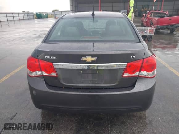 2014 Chevrolet Cruze 2LT с VIN 1G1PE5SB6E7388869, выставлен на аукционе IAAI как лот 43239098 с пробегом 136 000 миль миль и . История ставок и продаж доступна на DreamBid. Изображение 16.