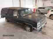 1991 Chevrolet Suburban с VIN 1GNER16K1MF112150, выставлен на аукционе IAAI как лот 42577722 с пробегом 155 456 миль миль и . История ставок и продаж доступна на DreamBid. Изображение 1.