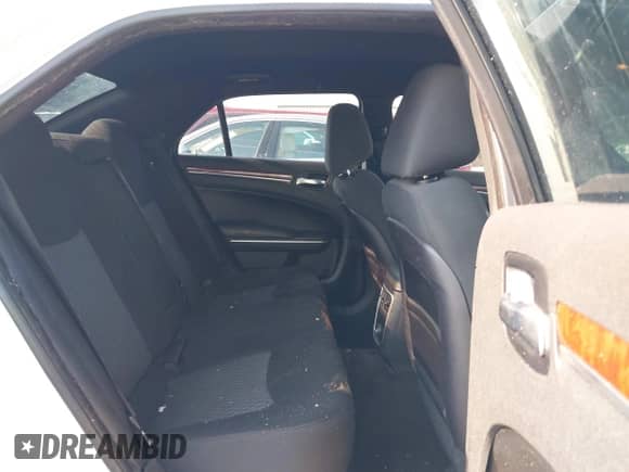 2012 Chrysler 300 с VIN 2C3CCAAG9CH208002, выставлен на аукционе IAAI как лот 42685204 с пробегом 126 311 миль миль и . История ставок и продаж доступна на DreamBid. Изображение 8.