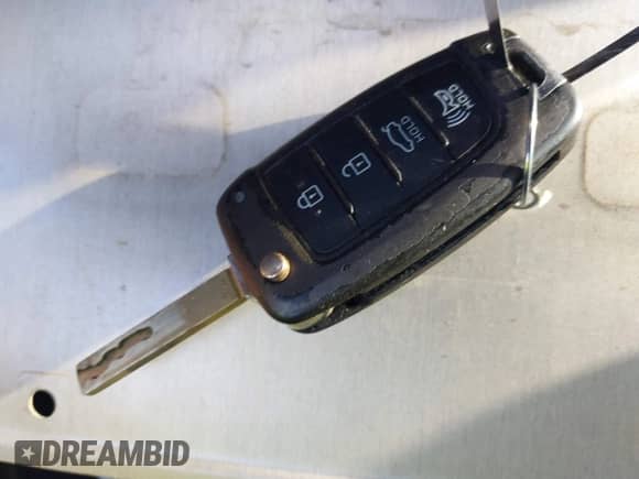 2020 Hyundai Accent SE with VIN 3KPC24A64LE109512, listed as a IAAI auction lot 43100160 with 90,816 mi miles and . Bid and sale history available at DreamBid. Image 11.