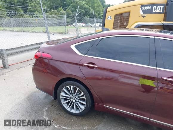2016 Hyundai Genesis 3.8L с VIN KMHGN4JE3GU107950, выставлен на аукционе IAAI как лот 42680515 с пробегом 74 438 миль миль и . История ставок и продаж доступна на DreamBid. Изображение 13.